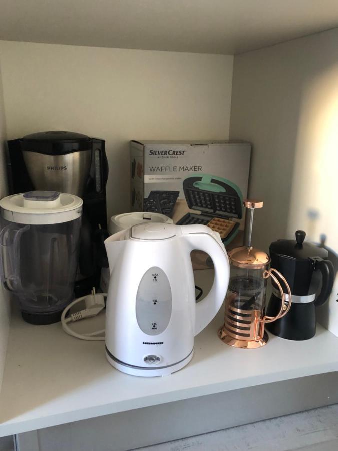 Adrian Home, Central プロイェシュティ エクステリア 写真